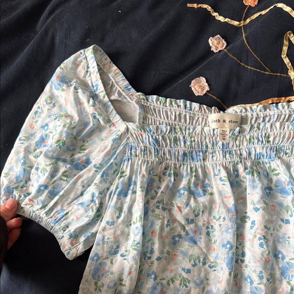 cloth & stone Floral Off-Shoulder Top in Light Blue and White